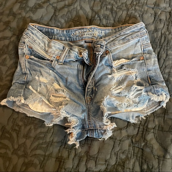 American Eagle Outfitters Pants - Like New Womans American Eagle Shorts